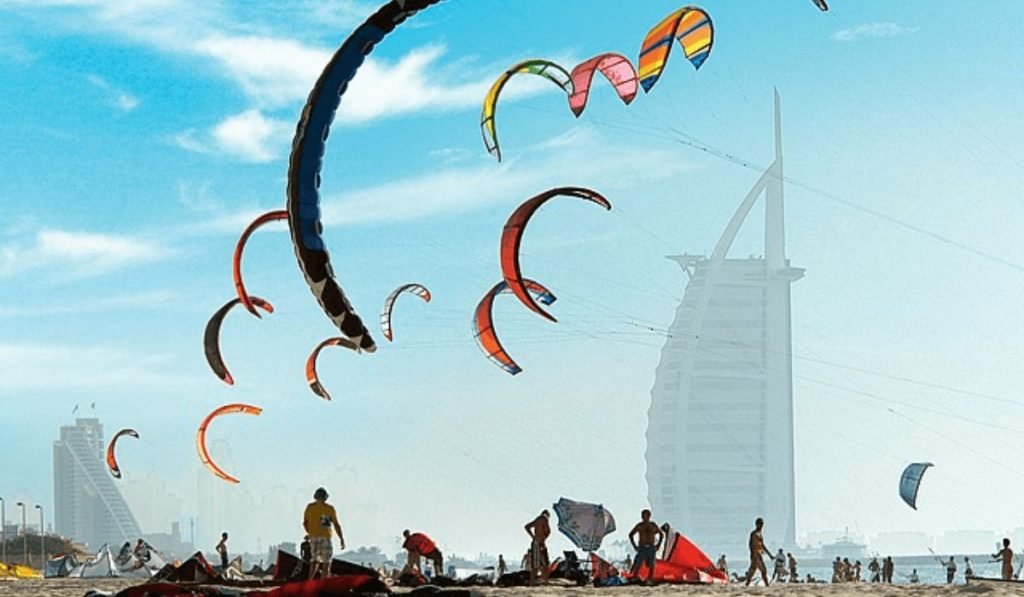 Kitesurfing in Dubai