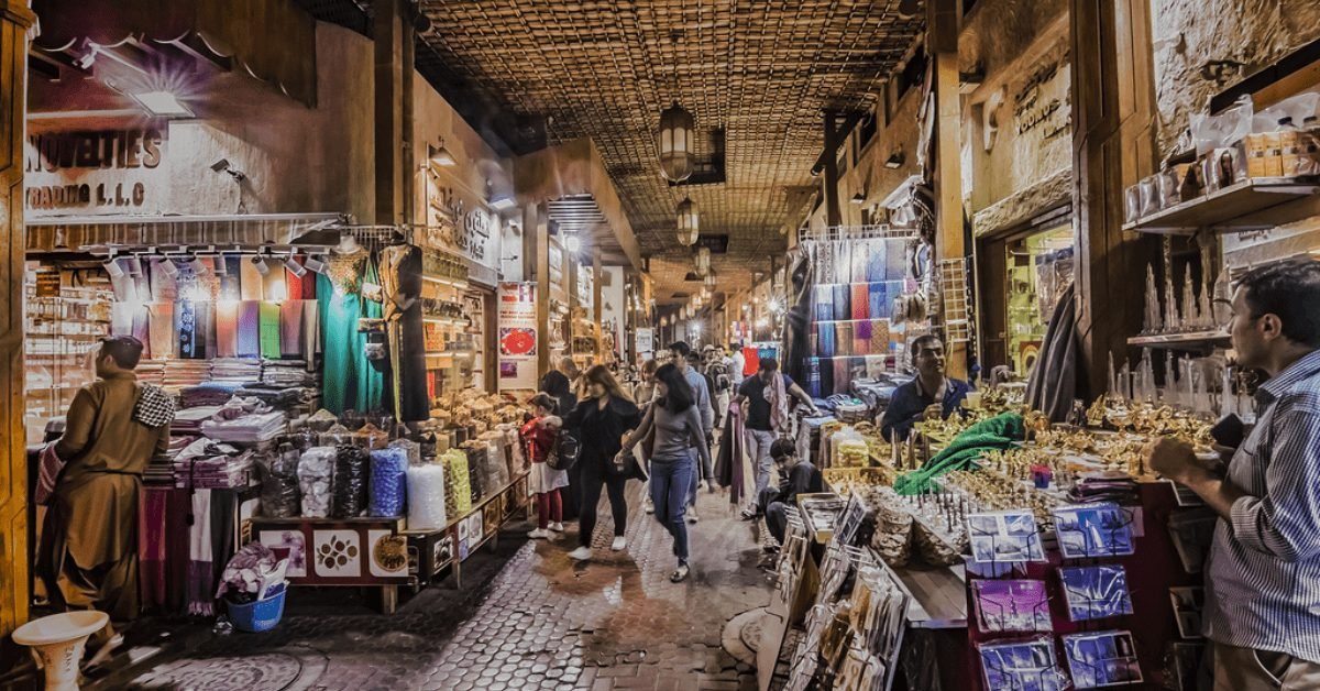 Top 10 Souvenirs to Buy in Dubai